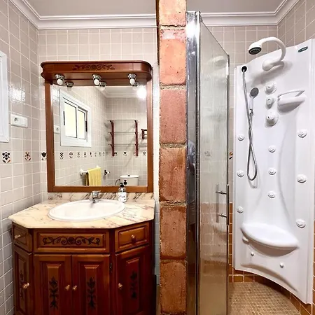 Apartment Spanish Style 3 Bed *